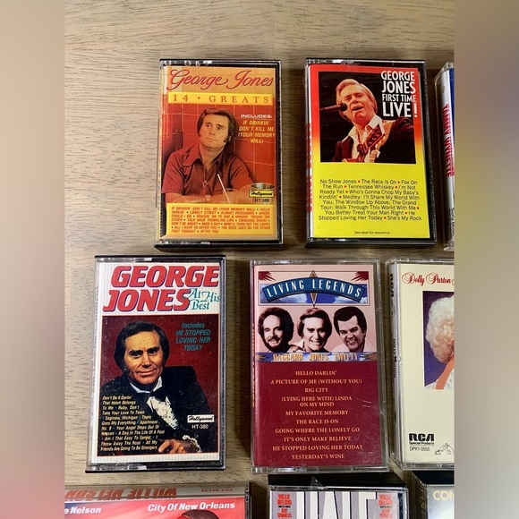 Lot‎ of 11 Country Cassetes George Jones, Conway Twitty, Dolly, Waylon - Picture 2 of 7